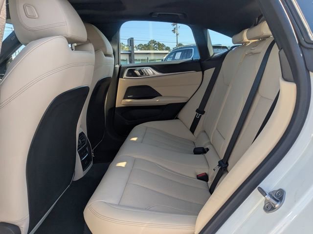 Used 2025 BMW i4 eDrive40 w/ Premium Package image 13