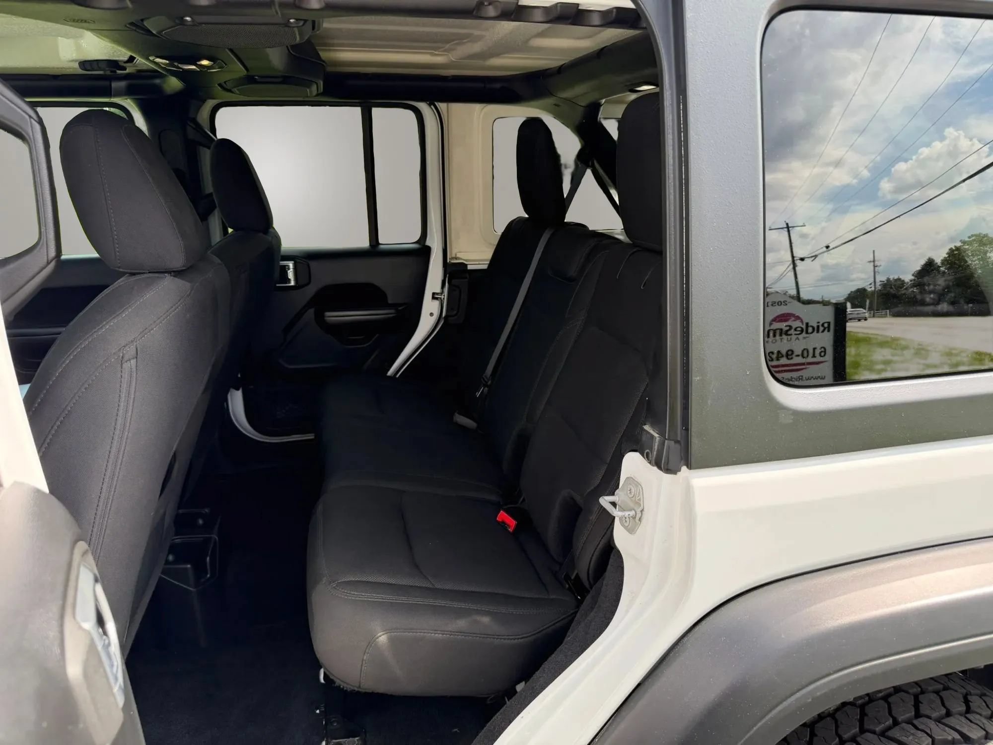 Used 2019 Jeep Wrangler Unlimited Sport S AWD/4WD image 38