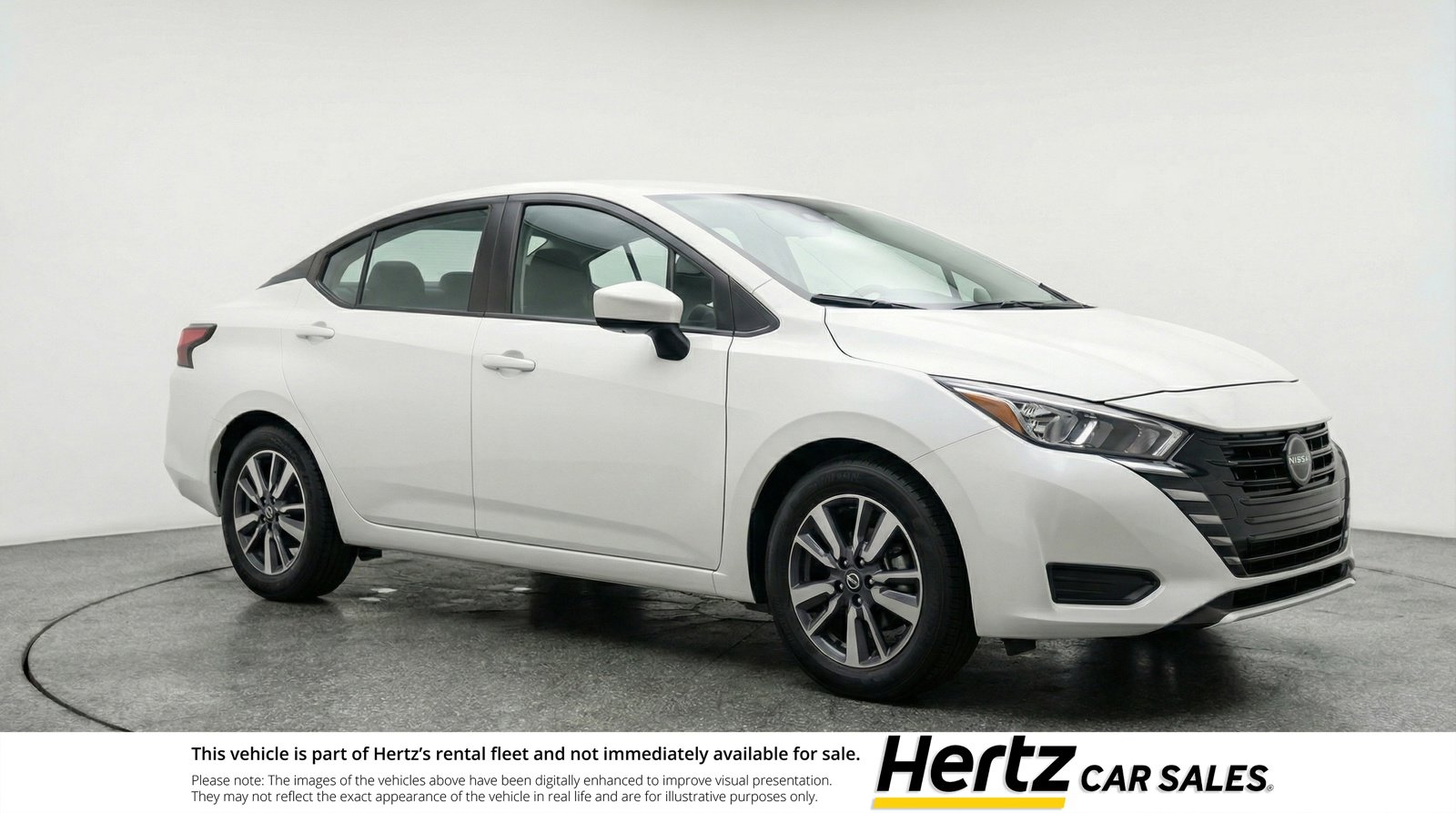 Used 2025 Nissan Versa SV image 1