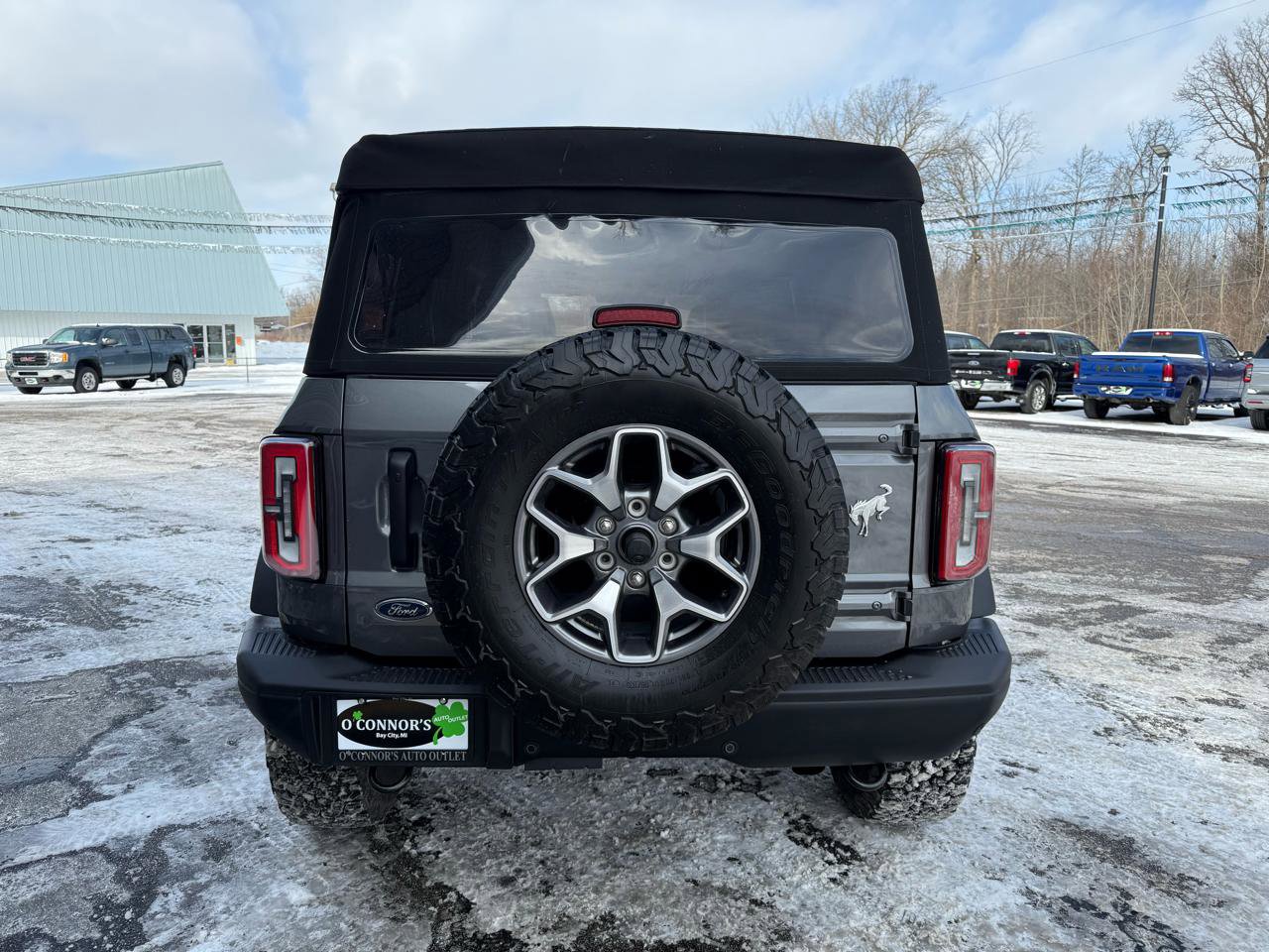 Used 2025 Ford Bronco Badlands image 4