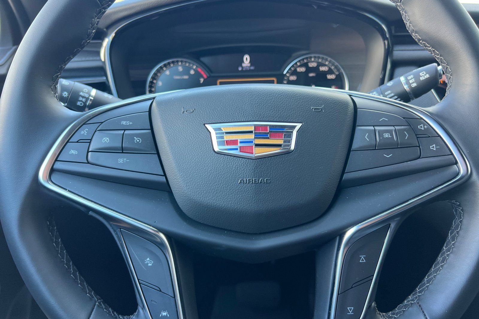Used 2025 Cadillac XT5 Luxury w/ LPO, Floor Liner Package FWD image 34