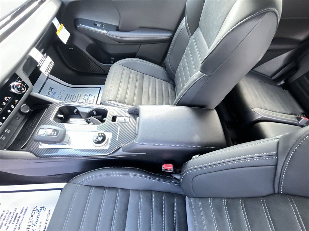 New 2025 Mitsubishi Outlander SE image 21