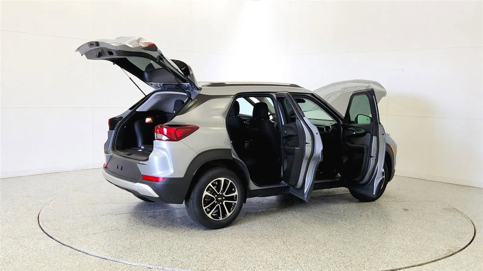 Used 2026 Chevrolet TrailBlazer LT FWD image 12