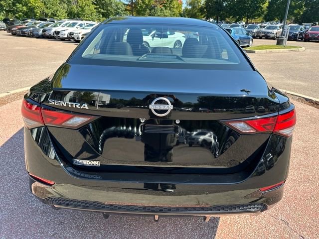 Used 2025 Nissan Sentra S image 4