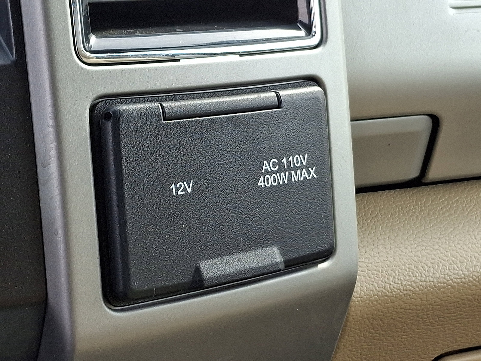 Used 2020 Ford F250 Lariat w/ Chrome Package image 26