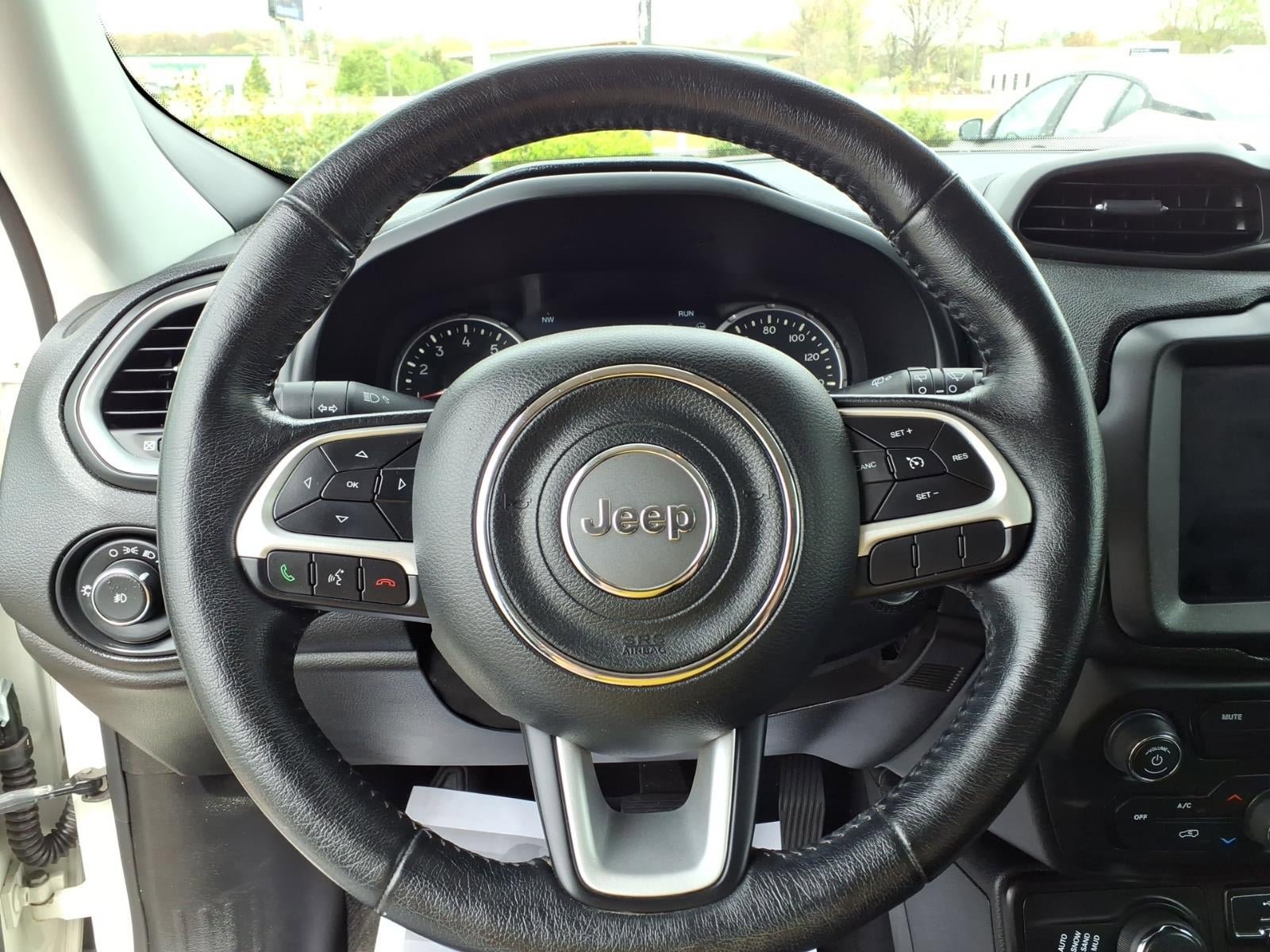 Used 2019 Jeep Renegade Latitude w/ UConnect 8.4 Nav Group image 8