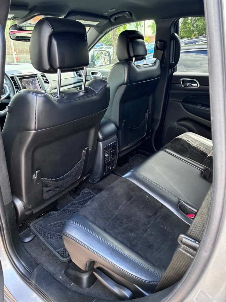 Used 2018 Jeep Grand Cherokee Altitude AWD/4WD image 8