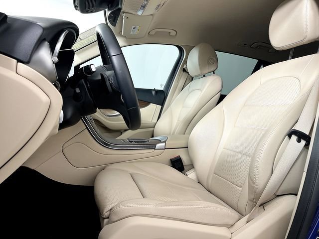 Used 2022 Mercedes-Benz GLC 300 GLC 300 image 12