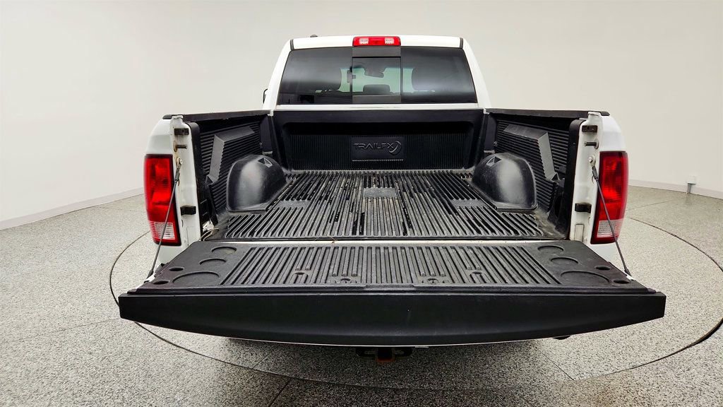 Used 2019 RAM 1500 Classic SLT AWD/4WD image 22