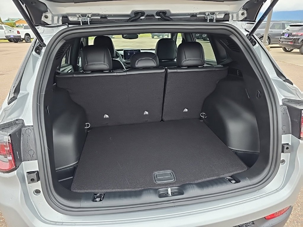 New 2026 Jeep Compass Latitude image 20