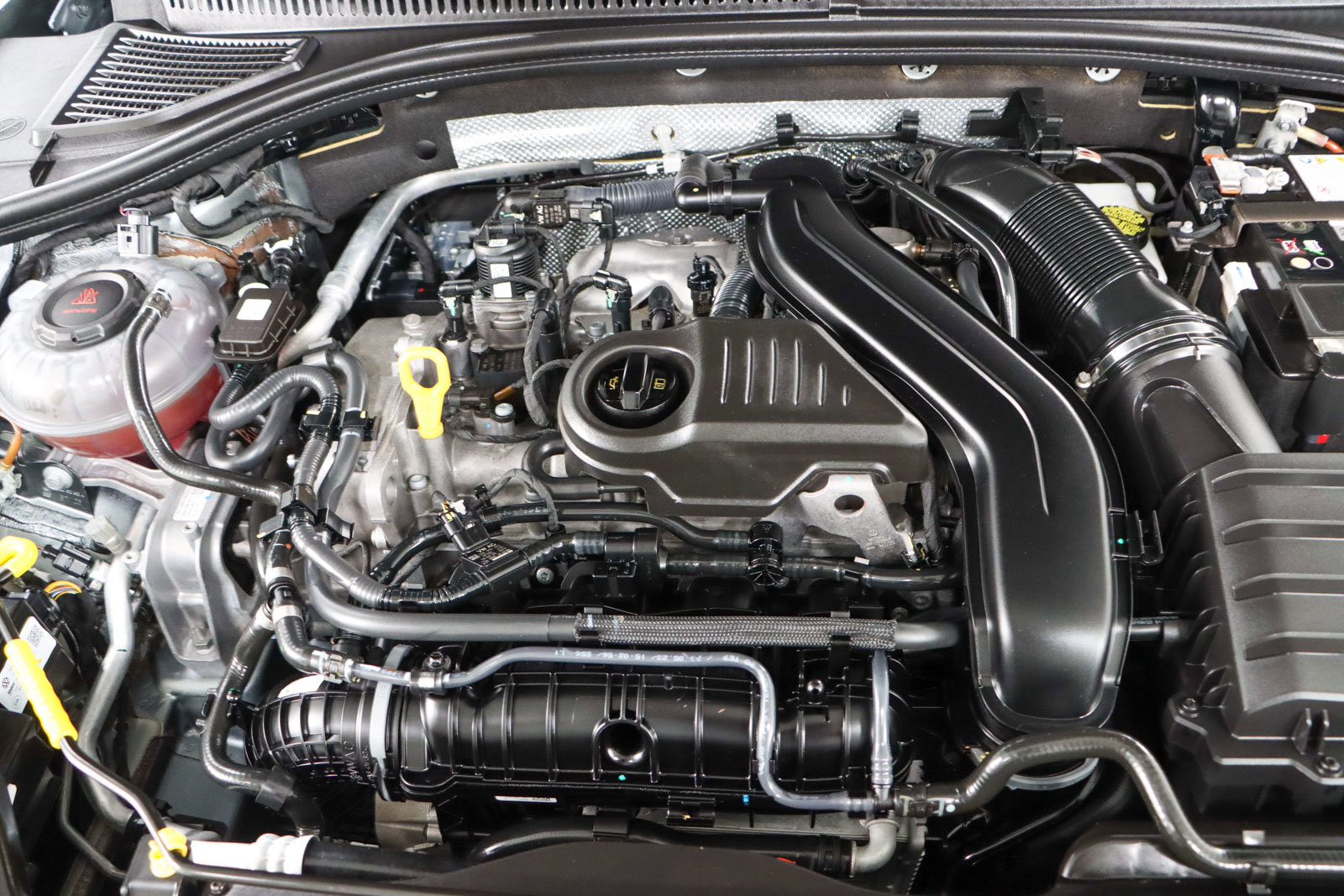 Used 2024 Volkswagen Jetta SE image 29