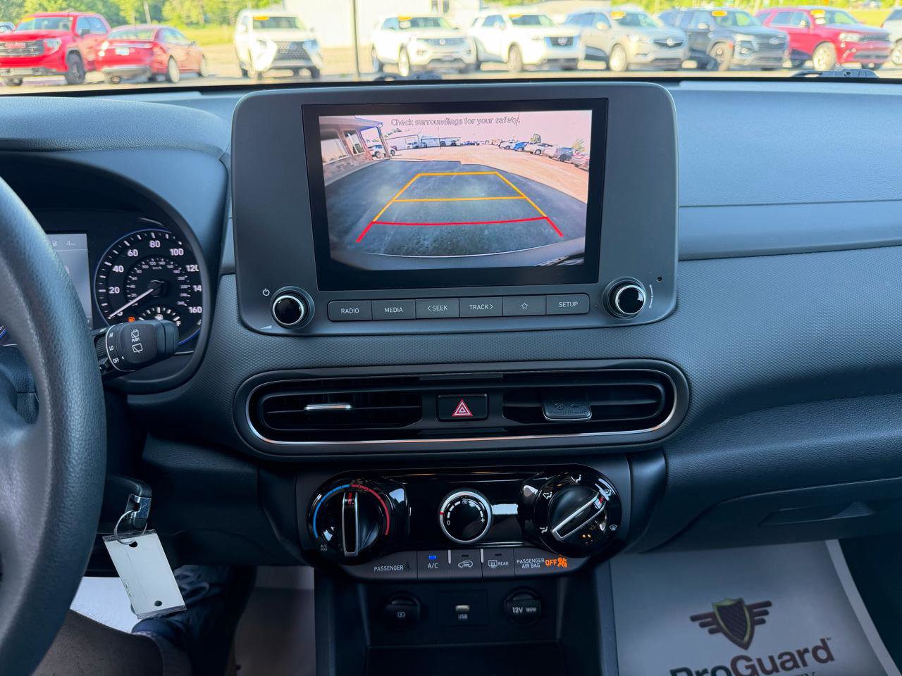 Used 2023 Hyundai Kona SE AWD/4WD image 28