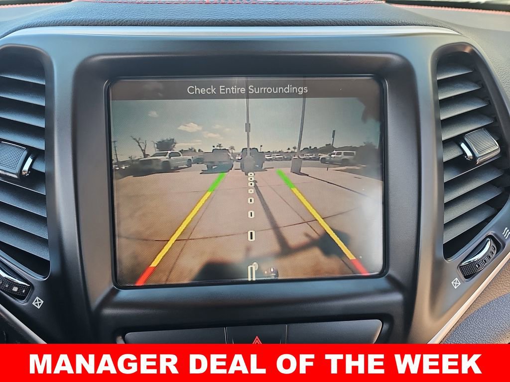 Used 2016 Jeep Cherokee Trailhawk w/ Comfort/Convenience Group image 23