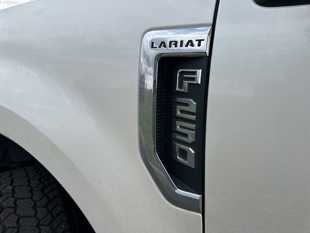 Used 2017 Ford F250 Lariat w/ Lariat Ultimate Package AWD/4WD image 5
