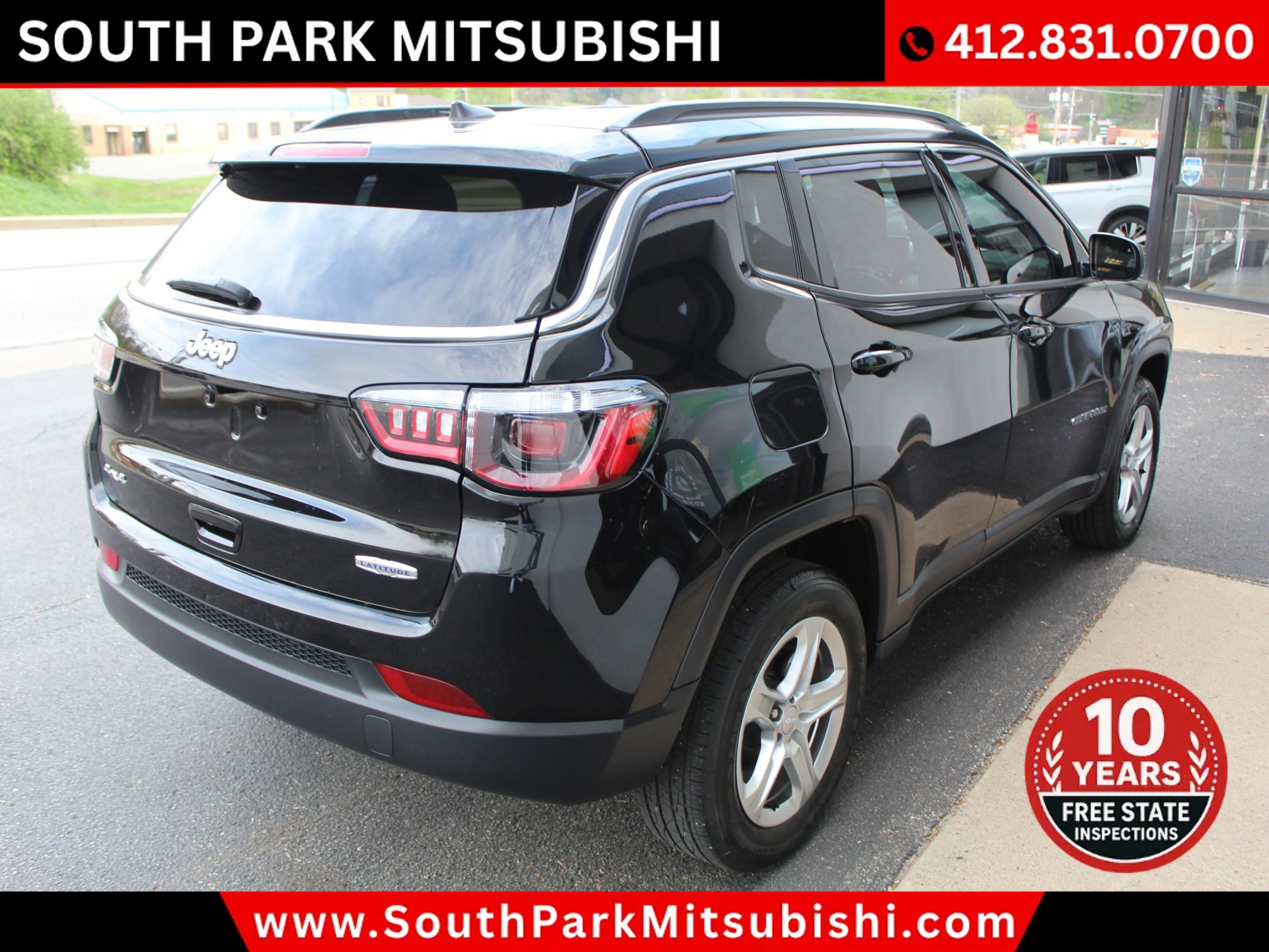 Used 2024 Jeep Compass Latitude w/ Convenience Group AWD/4WD image 10