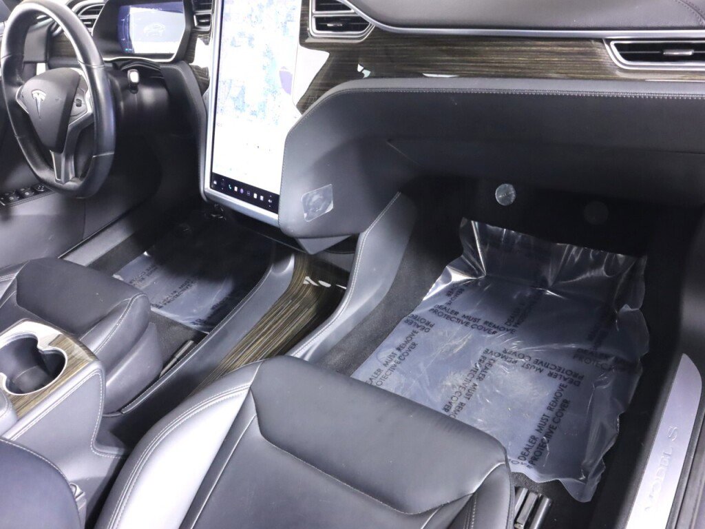 Used 2015 Tesla Model S 70D AWD/4WD image 40