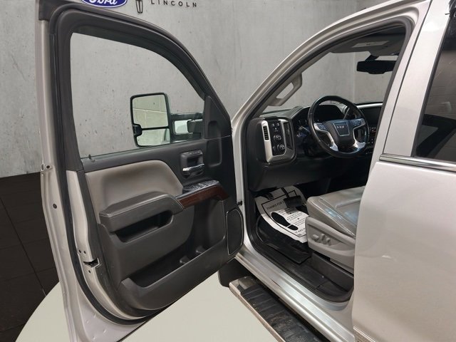 Used 2016 GMC Sierra 1500 SLT w/ Max Trailering Package image 9