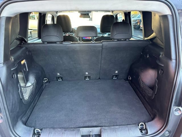 Used 2020 Jeep Renegade Latitude AWD/4WD image 17