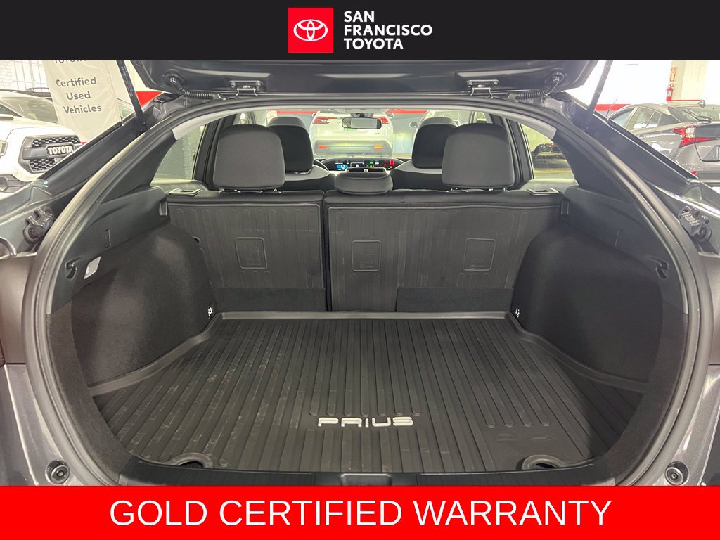 Certified 2022 Toyota Prius LE FWD image 35