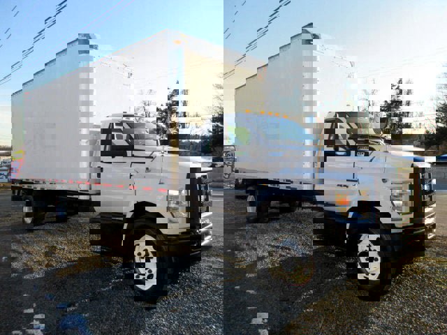 Used 2016 Ford F650 2WD Regular Cab Super Duty image 2