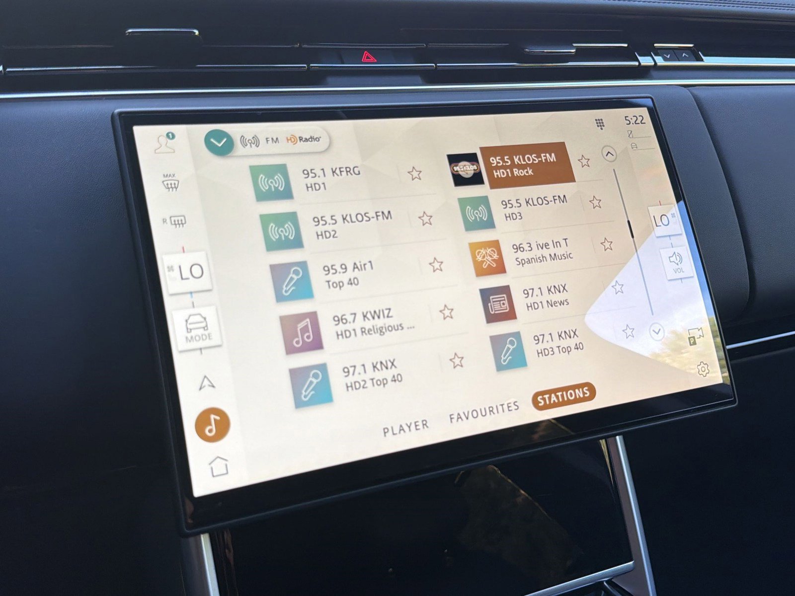 Certified 2025 Land Rover Range Rover Autobiography AWD/4WD image 23