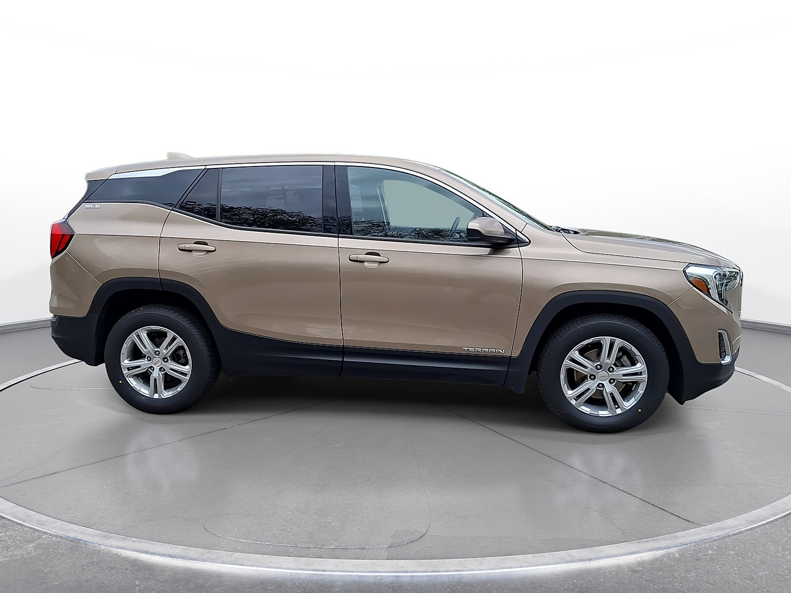Used 2018 GMC Terrain SLE FWD image 9