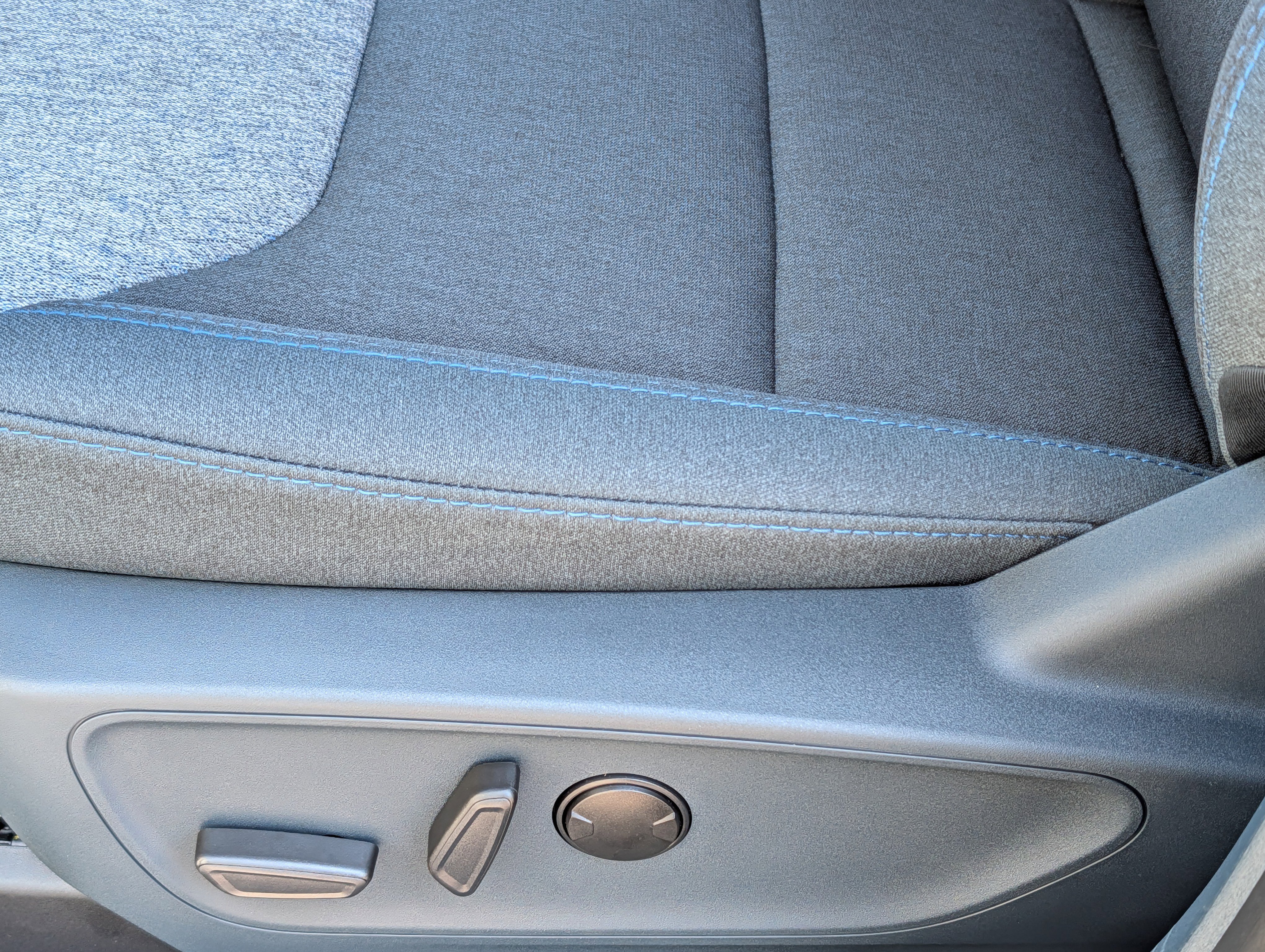 New 2025 Ford Maverick XLT w/ XLT Luxury Package image 27