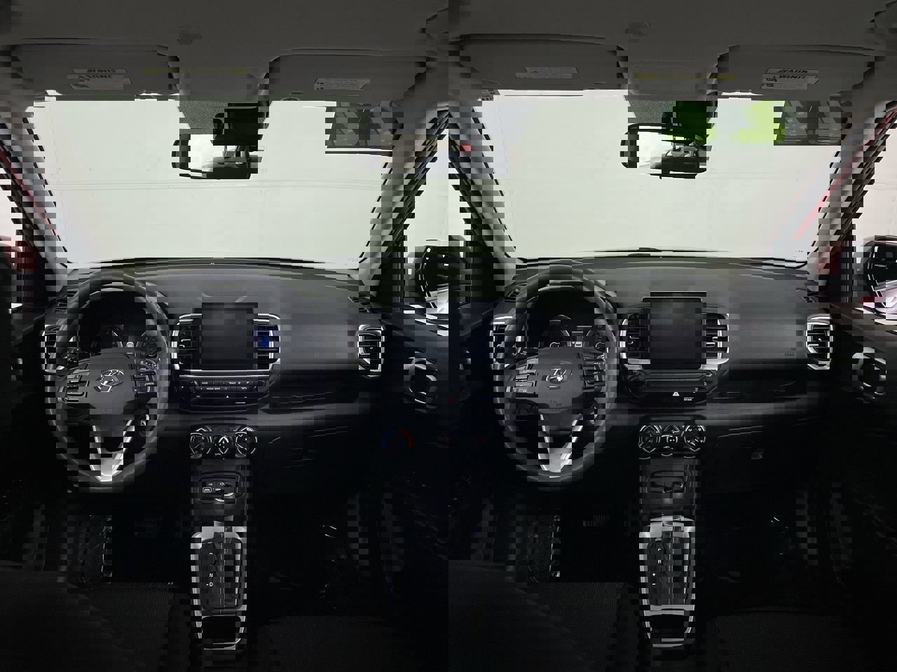 Used 2022 Hyundai Venue SE image 26