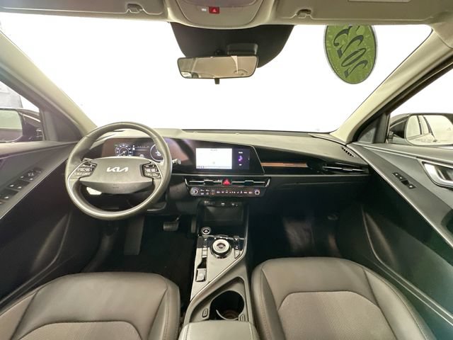 Used 2023 Kia Niro Wind w/ Wind Preserve Package FWD image 3