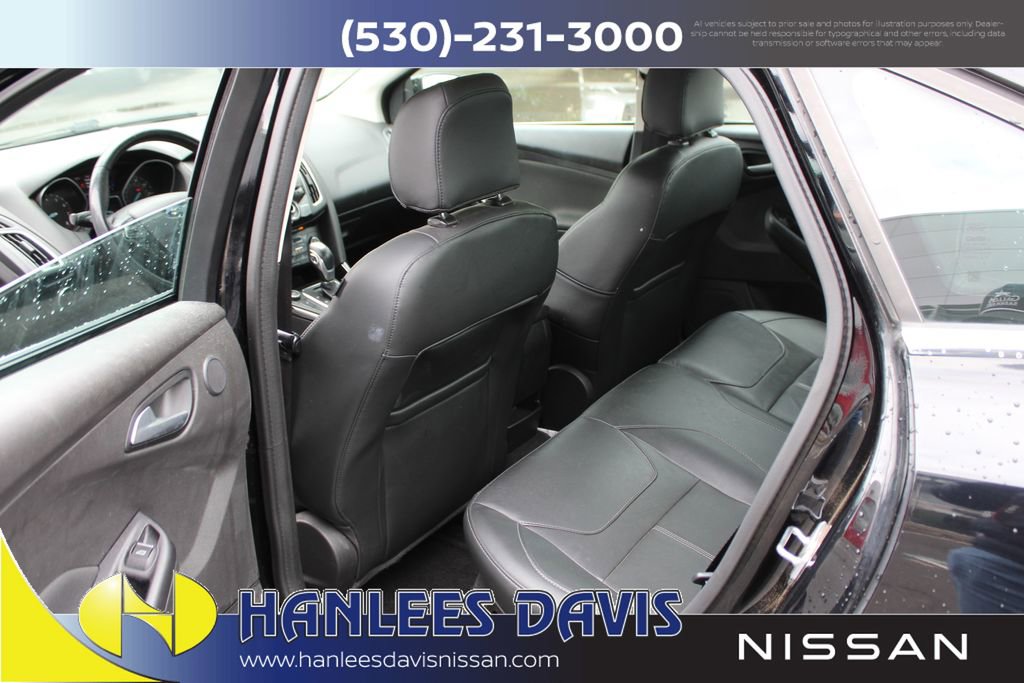Used 2017 Ford Focus Titanium FWD image 15