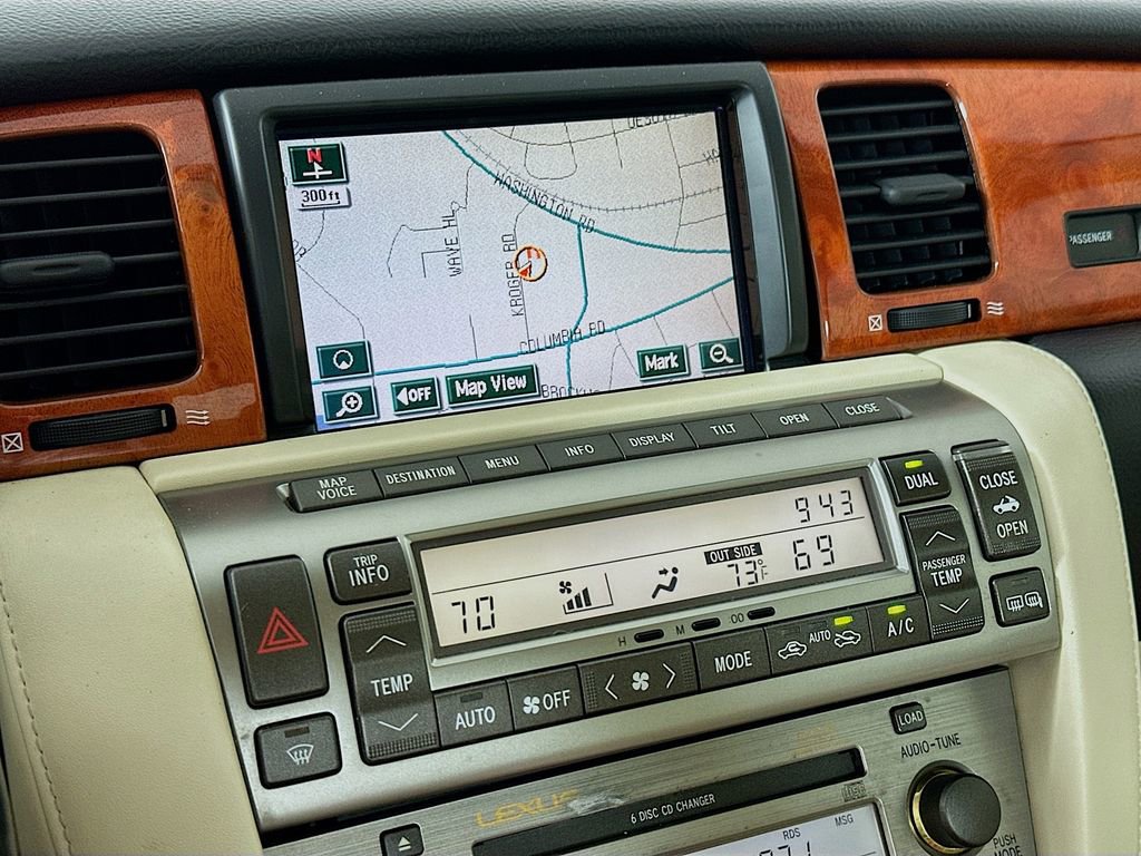 Used 2006 Lexus SC 430 Convertible RWD image 12