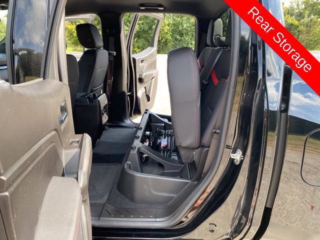 Used 2025 Chevrolet Colorado Z71 AWD/4WD image 43