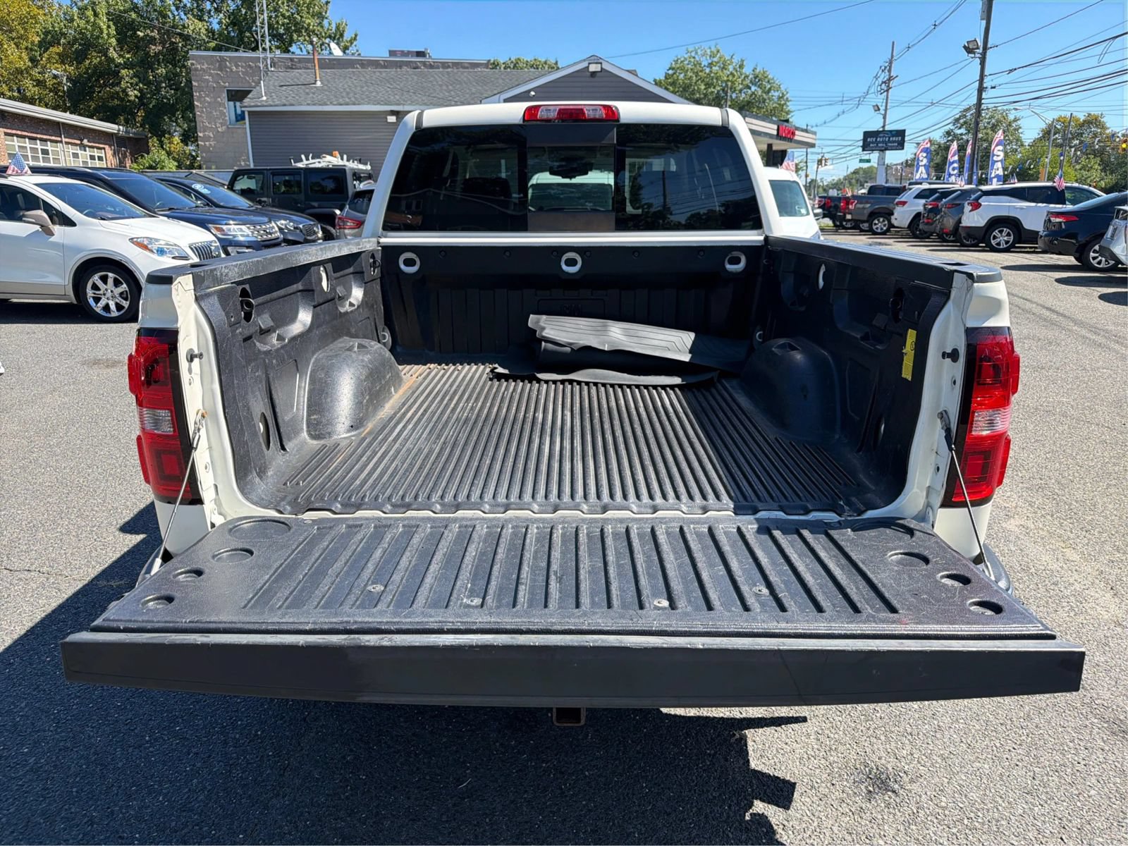 Used 2014 GMC Sierra 1500 SLT w/ SLT Crew Cab Value Package AWD/4WD image 11