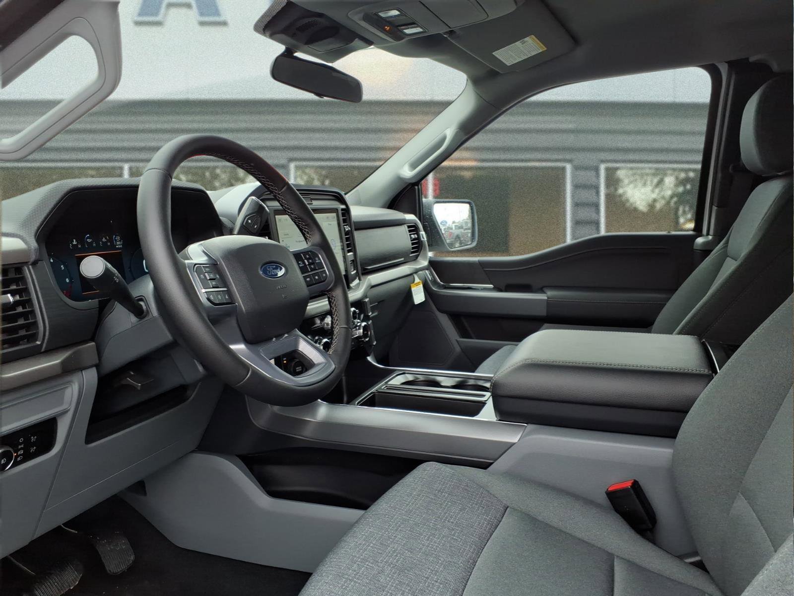 New 2026 Ford F150 XLT w/ XLT Chrome Appearance Package image 9