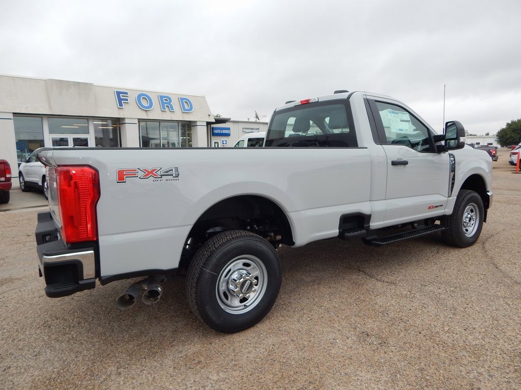 New 2025 Ford F250 4x4 Regular Cab Super Duty image 3