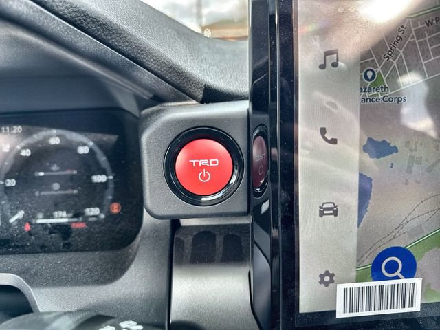 Used 2025 Toyota 4Runner TRD Off-Road image 27