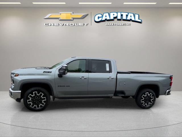 Used 2025 Chevrolet Silverado 2500 LTZ w/ LTZ Plus Package AWD/4WD image 2