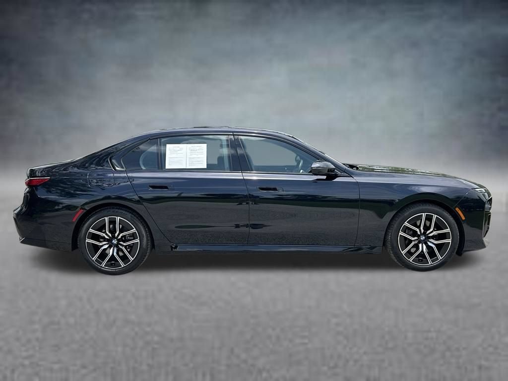 Used 2025 BMW 740i RWD image 4