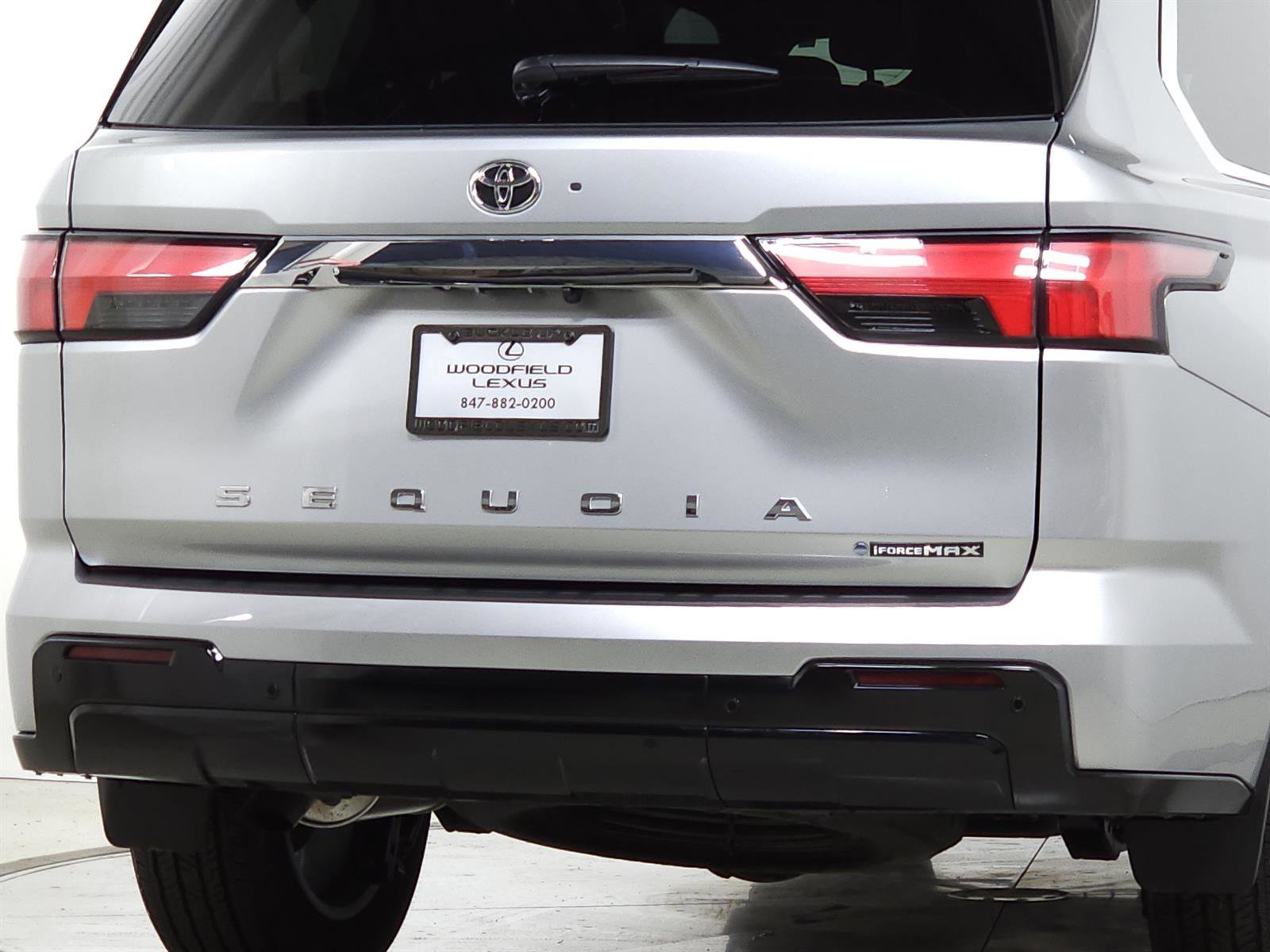 Used 2025 Toyota Sequoia Limited image 11