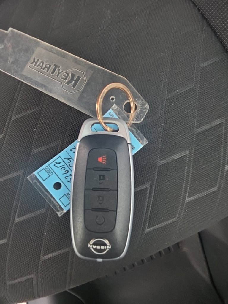 Used 2024 Nissan Kicks SV w/ Interior Electronics Package FWD image 34