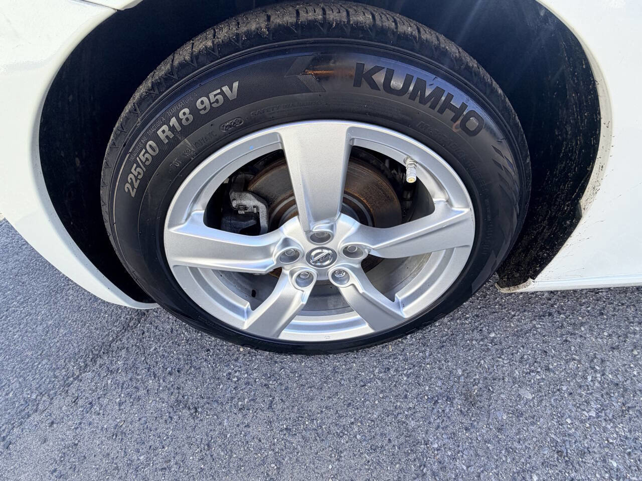 Used 2012 Nissan 370Z Touring RWD image 26
