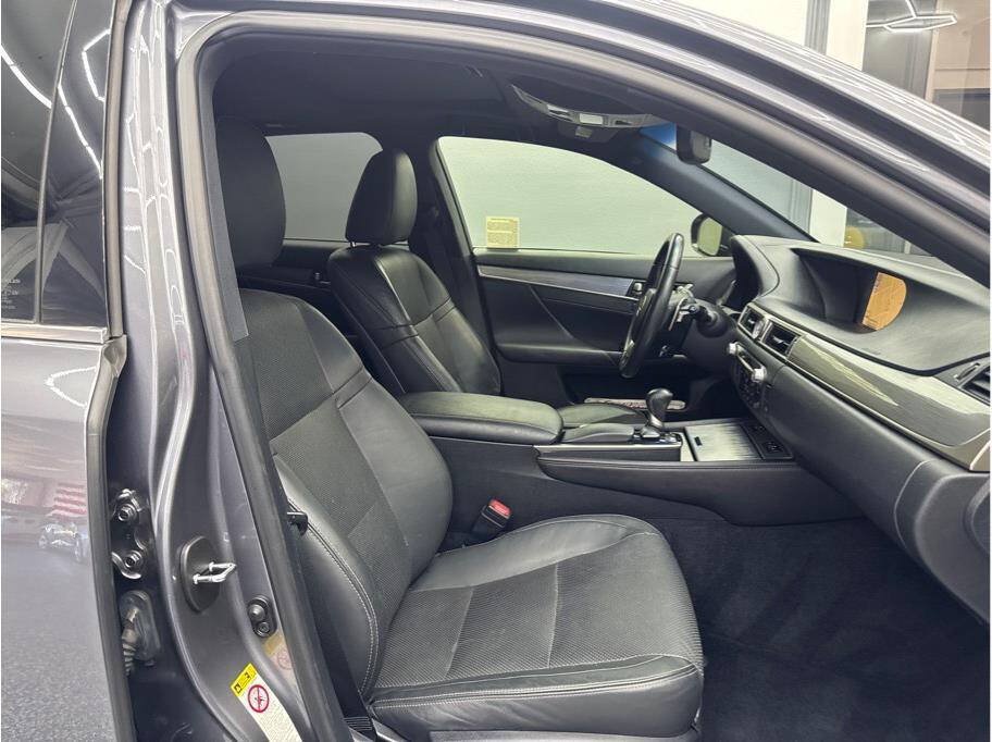 Used 2013 Lexus GS 350 w/ F Sport Pkg RWD image 24