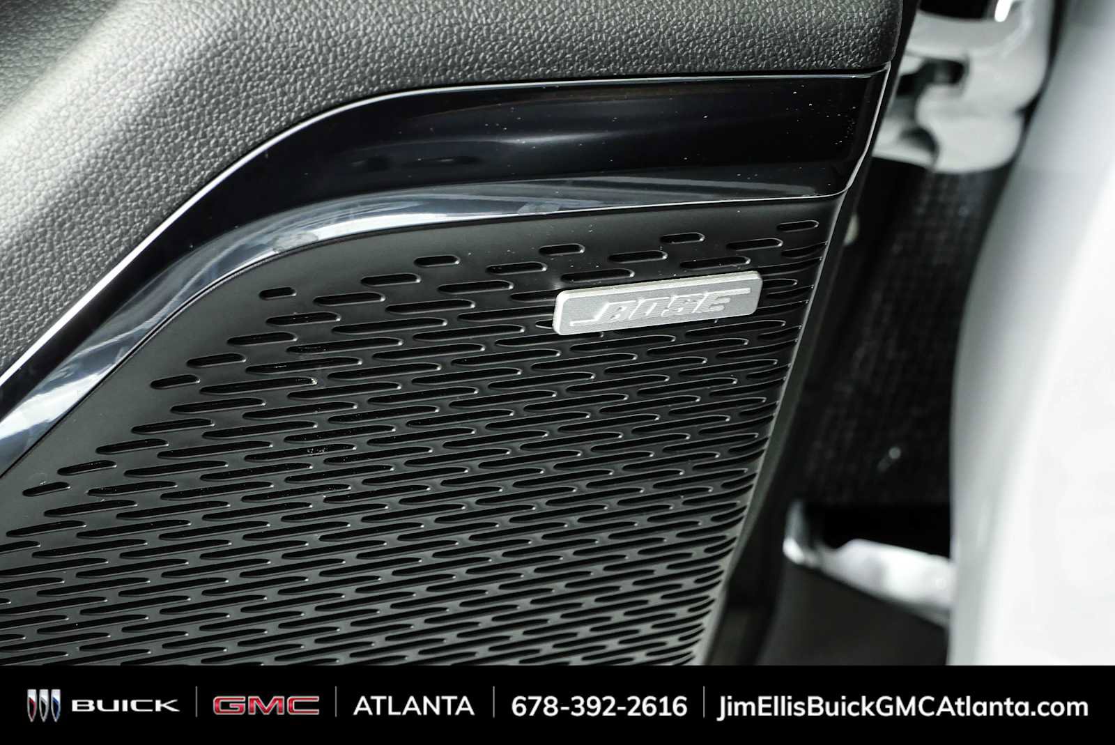 New 2026 GMC Acadia AT4 w/ Luxury Package AWD/4WD image 7