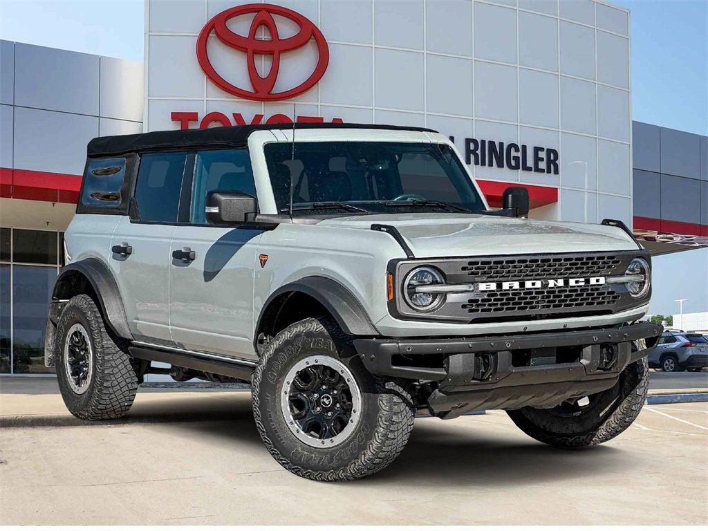Used 2021 Ford Bronco Badlands image 1