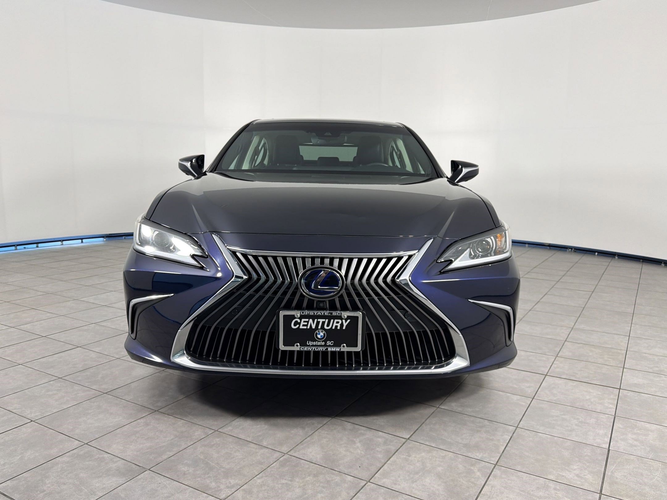 Used 2020 Lexus ES 300h w/ Luxury Package FWD image 6