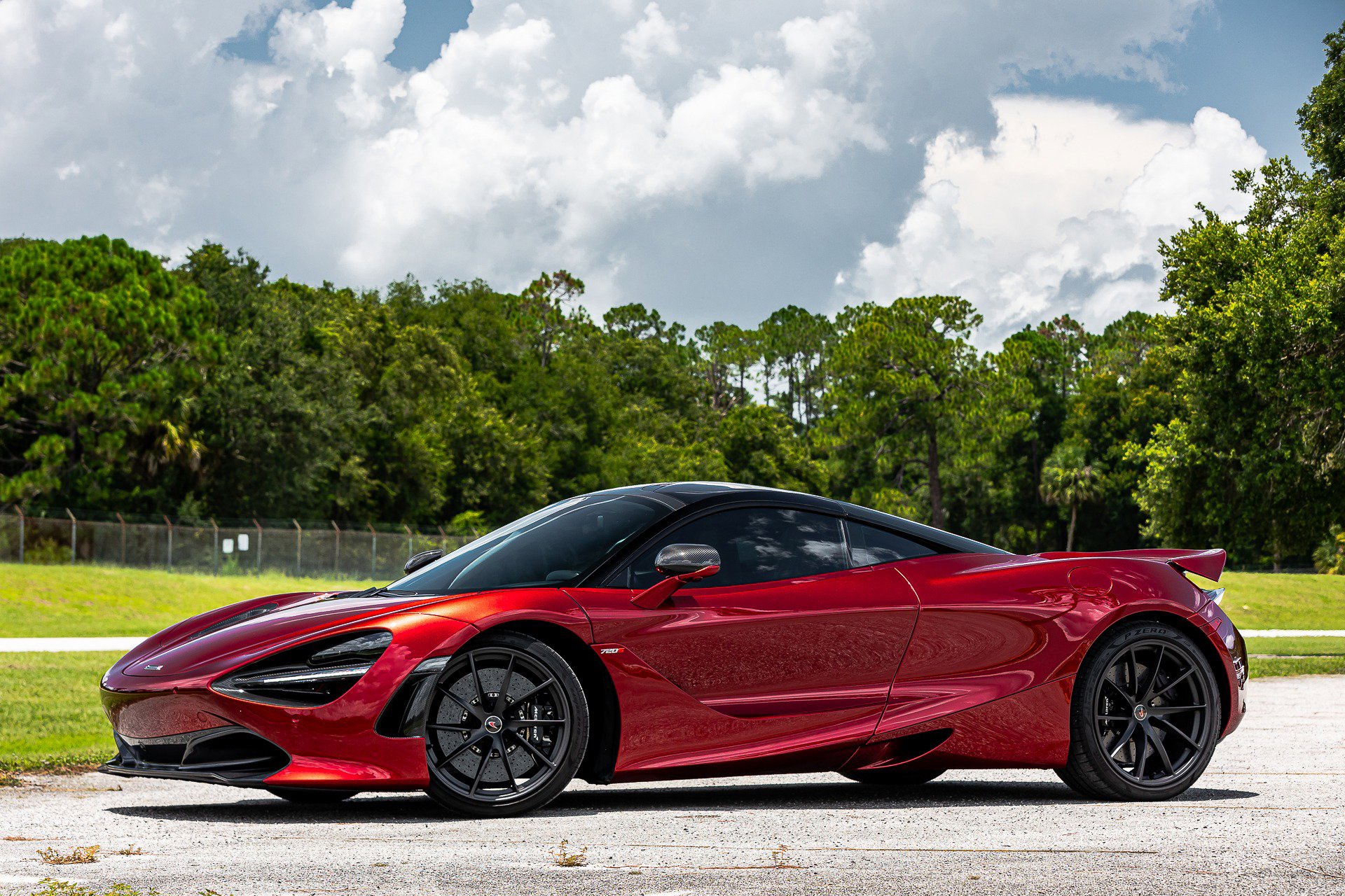 Used 2018 McLaren 720S Luxury RWD image 4