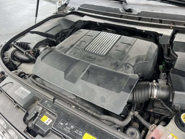 Used 2016 Land Rover LR4 HSE AWD/4WD image 11