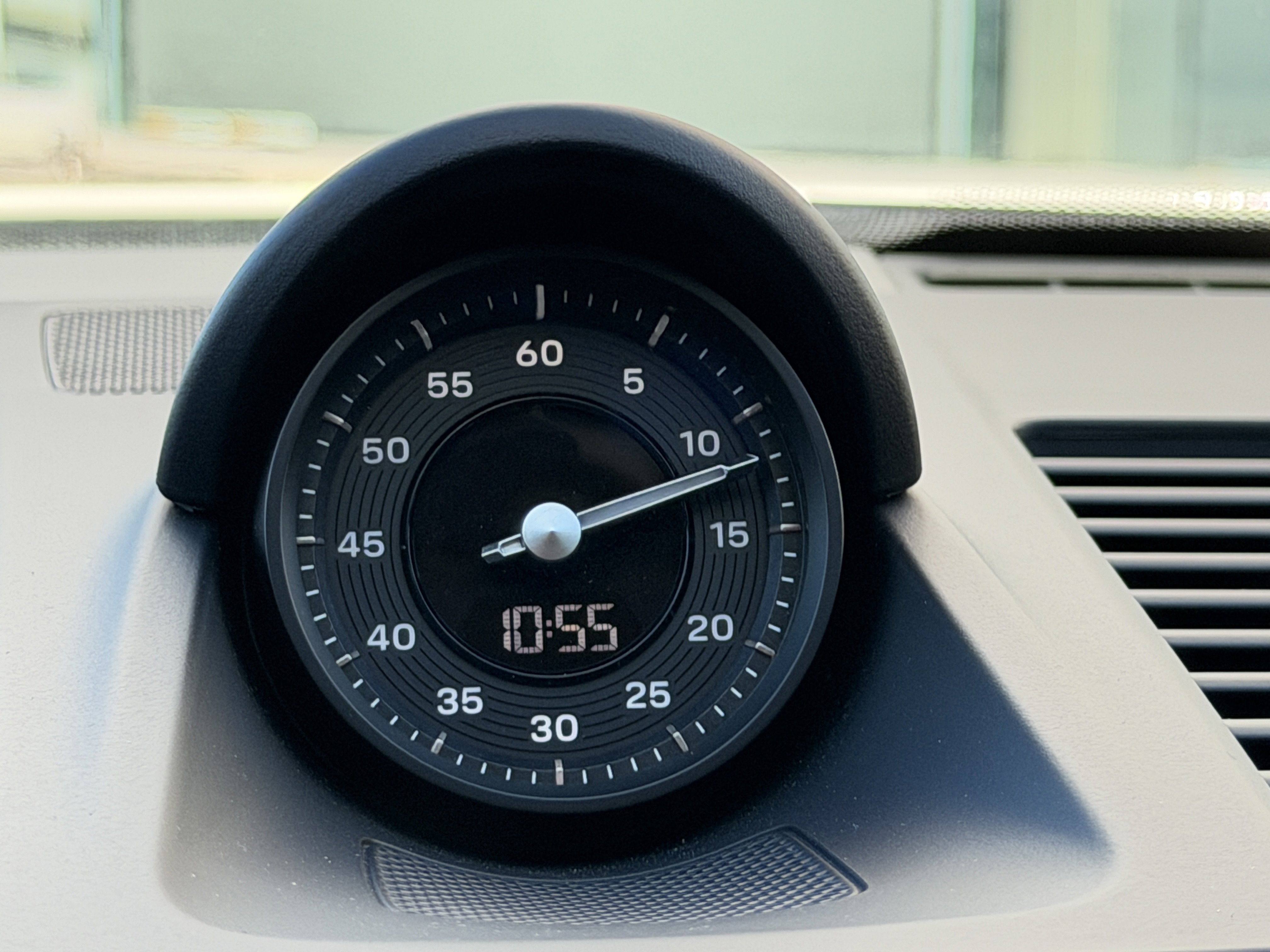 Certified 2024 Porsche 911 Carrera T image 24