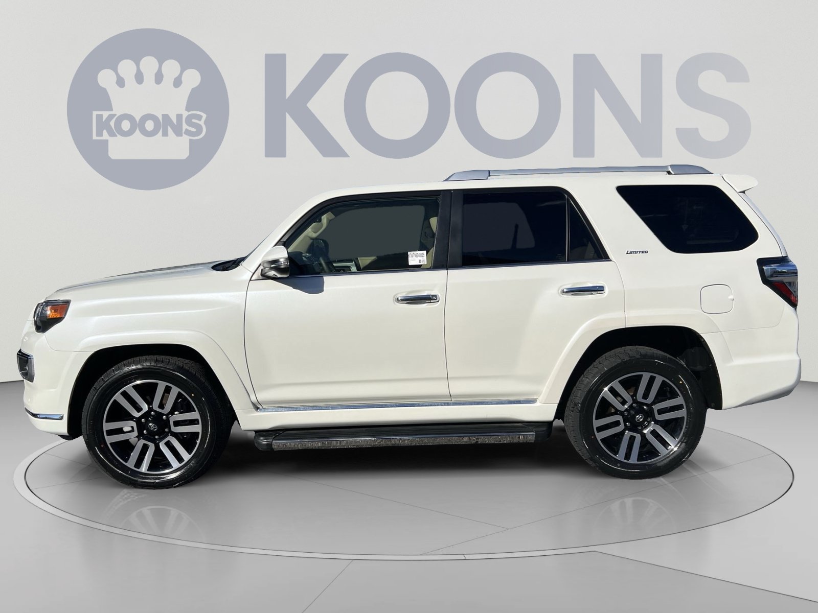 Used 2022 Toyota 4Runner Limited AWD/4WD image 2