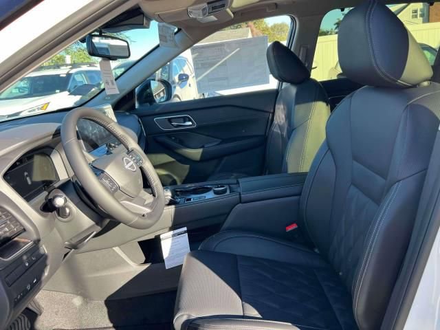 New 2026 Nissan Rogue Platinum image 16